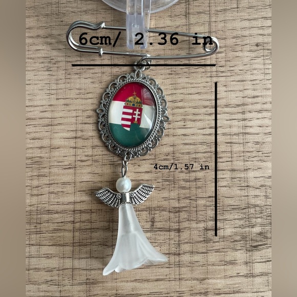 Silver Angel Brooch with Hungary Flag Design - Picture 3 of 3